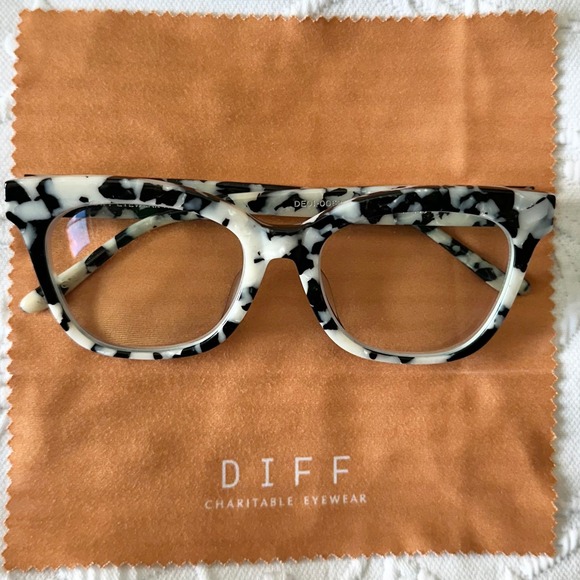 DIFF Eyewear Winston‎ Black & White Rich Hide Cow Hide Cat Eye/ Square Frames main image 14